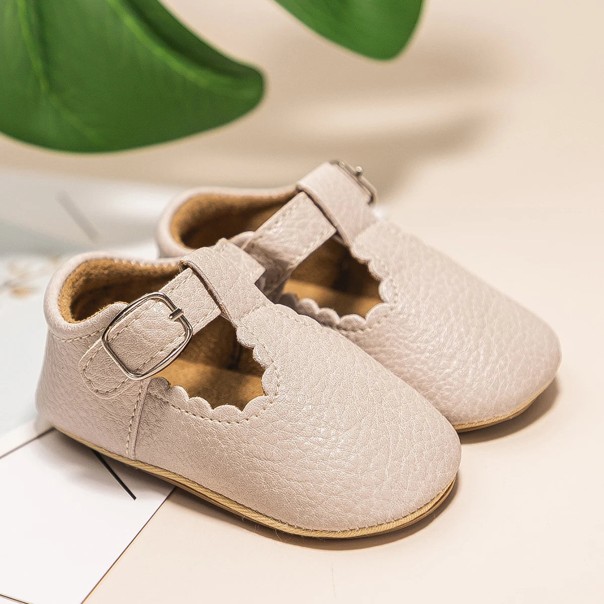 Anti-slip Shoes